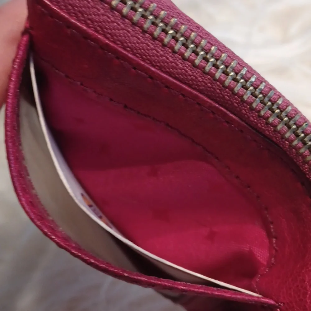 Fossil Lamb Leather ID HOLDER